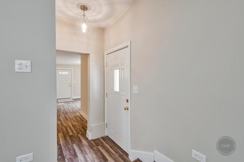 704 Dixon Ave, Elgin, IL 60120 photo 17