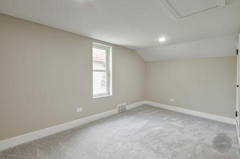 704 Dixon Ave, Elgin, IL 60120 photo 15
