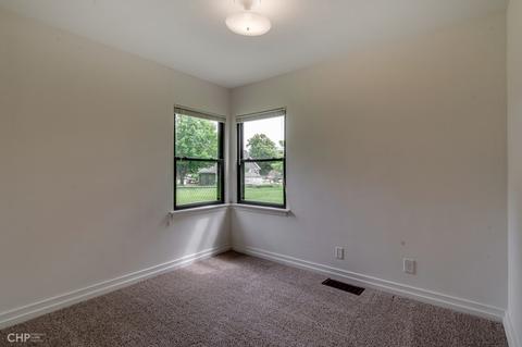 352 E Forest St, Marengo, IL 60152 photo 10