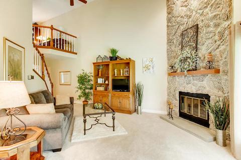 1632 Pebble Beach Dr, Hoffman Estates, IL 60169 photo 6