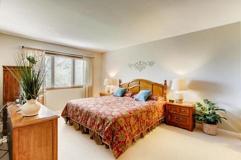 1632 Pebble Beach Dr, Hoffman Estates, IL 60169 photo 14