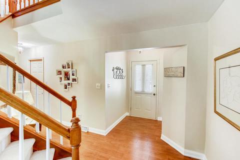 1632 Pebble Beach Dr, Hoffman Estates, IL 60169 photo 4
