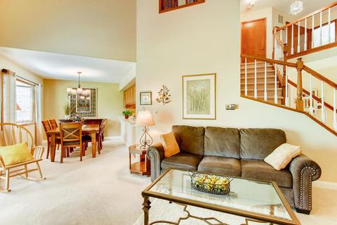 1632 Pebble Beach Dr, Hoffman Estates, IL 60169 photo 5