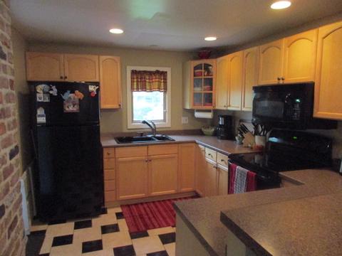 379 S Commonwealth Ave, Elgin, IL 60123 photo 6