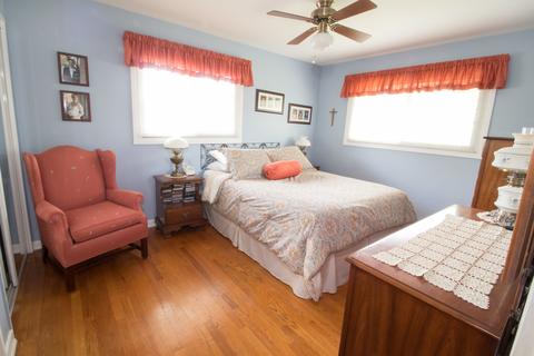545 E Park Ave, Elmhurst, IL 60126 photo 16