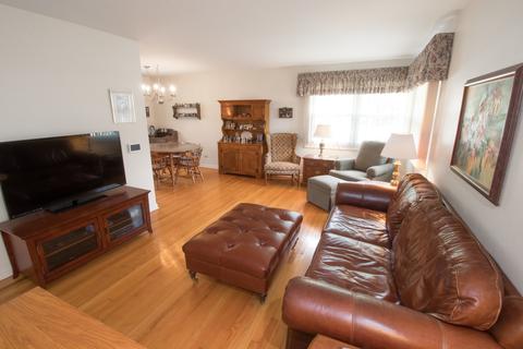 545 E Park Ave, Elmhurst, IL 60126 photo 7