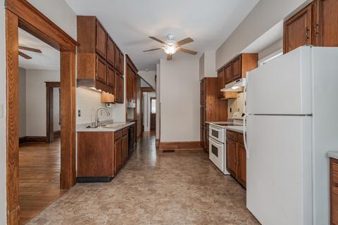 608 E Chestnut St, Bloomington, IL 61701 photo 17