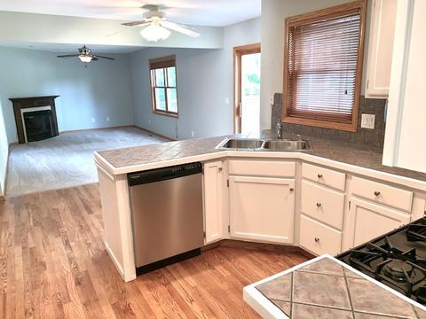 2960 Compton Rd, Aurora, IL 60504 photo 5