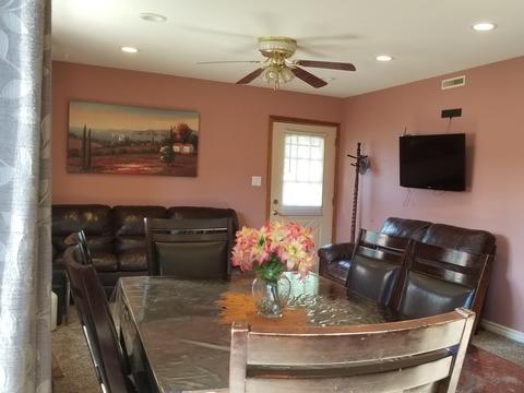 189 Robert Ct #A, Bartlett, IL 60103 photo 2