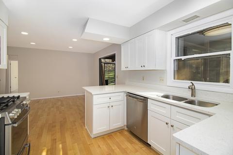 905 Harper Dr, Algonquin, IL 60102 photo 12