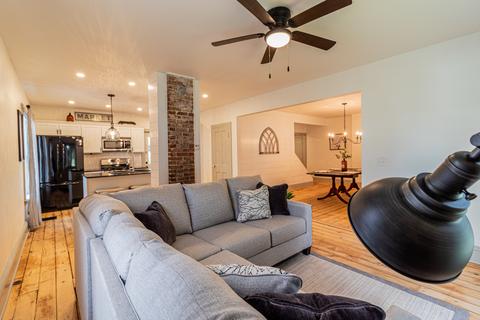 210 E Farnham St, Sheffield, IL 61361 photo 15