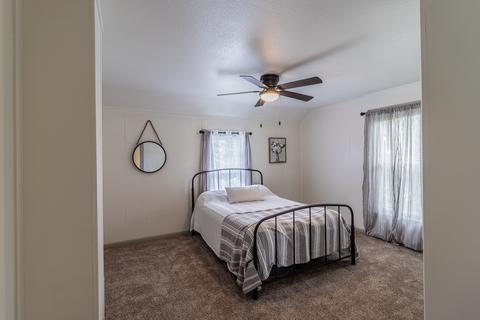 210 E Farnham St, Sheffield, IL 61361 photo 25