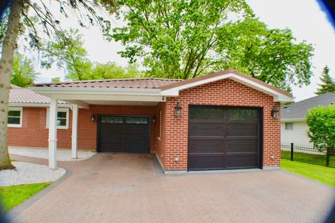 2014 Driving Park Rd, Wheaton, IL 60187 photo 3