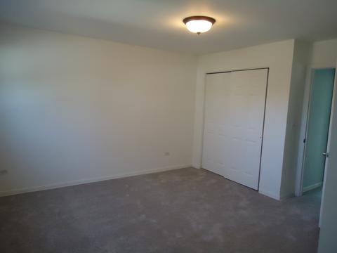 60 Devonshire Cir, Elgin, IL 60123 photo 7