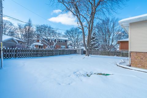 2003 E Cayuga Ln, Mount Prospect, IL 60056 photo 24