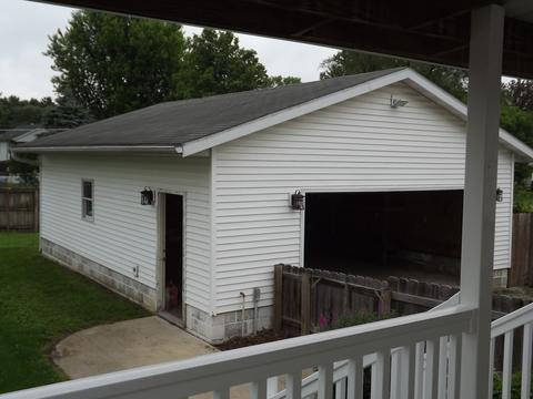 320 E Hickory St, Watseka, IL 60970 photo 8