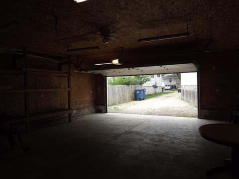 320 E Hickory St, Watseka, IL 60970 photo 9