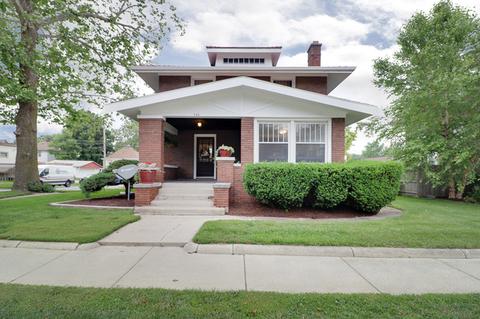 702 E Washington St, Bloomington, IL 61701 photo 1