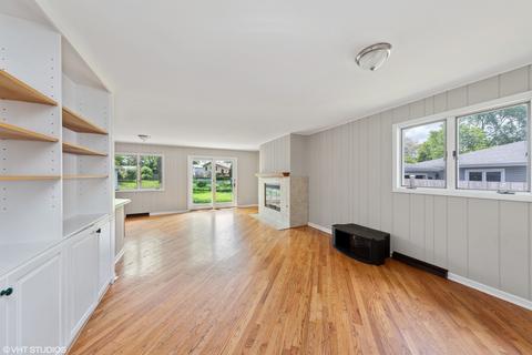 3005 Falcon Ct, Rolling Meadows, IL 60008 photo 4