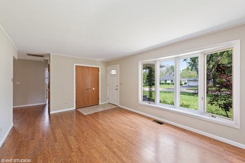 3005 Falcon Ct, Rolling Meadows, IL 60008 photo 2