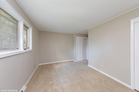 3005 Falcon Ct, Rolling Meadows, IL 60008 photo 9