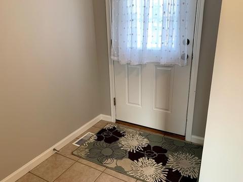 1200 Onyx Ln, Normal, IL 61761 photo 2