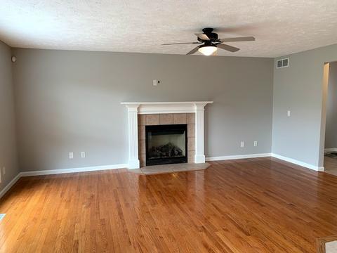 1200 Onyx Ln, Normal, IL 61761 photo 4