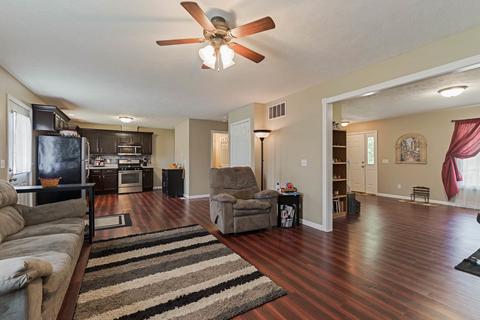 917 Perry Ln, Normal, IL 61761 photo 9