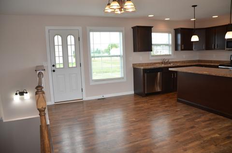 1409 Navajo Ct, Kankakee, IL 60901 photo 4