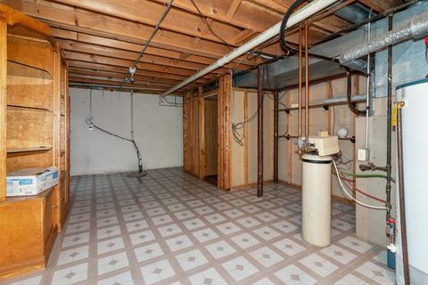 1296 Gloucester Cir, Carol Stream, IL 60188 photo 9