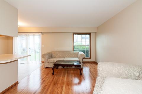 1296 Gloucester Cir, Carol Stream, IL 60188 photo 5