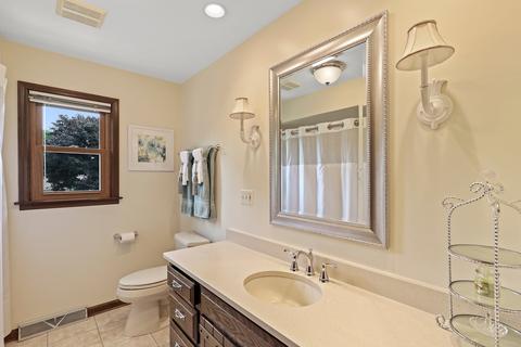 119 Amherst Dr, Bartlett, IL 60103 photo 18