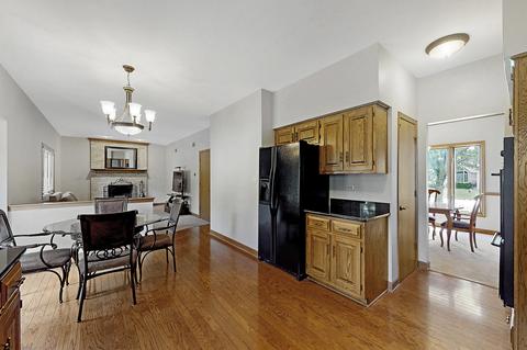 11912 S Wolf Dr, Plainfield, IL 60585 photo 9