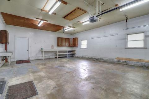 207 W Van Buren St, Philo, IL 61864 photo 41