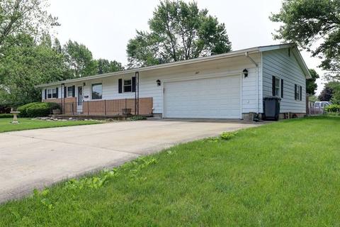 207 W Van Buren St, Philo, IL 61864 photo 3