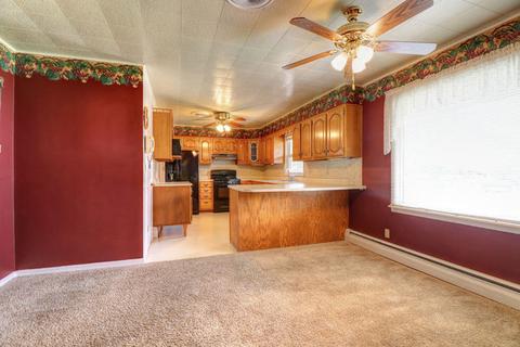 207 W Van Buren St, Philo, IL 61864 photo 13