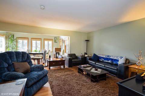 1660 Dennison Rd, Hoffman Estates, IL 60169 photo 5