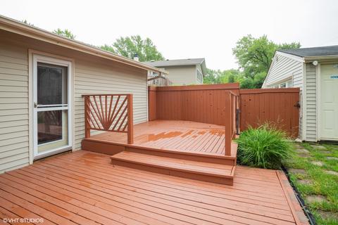 1660 Dennison Rd, Hoffman Estates, IL 60169 photo 13