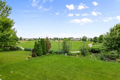 3 Bailey Ct, Bloomington, IL 61704 photo 2