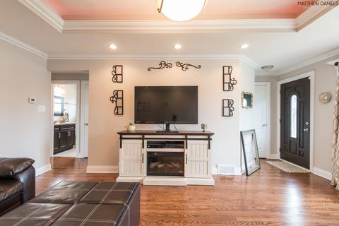 8044 S Oketo Ave, Bridgeview, IL 60455 photo 4