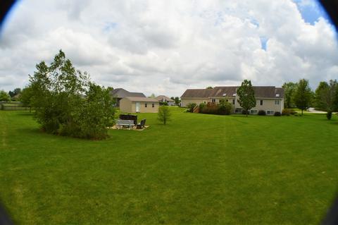 10124 E Raindance Dr, Rochelle, IL 61068 photo 8
