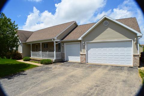10124 E Raindance Dr, Rochelle, IL 61068 photo 5