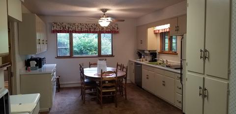 419 Assembly Pl, Dixon, IL 61021 photo 8