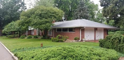 419 Assembly Pl, Dixon, IL 61021 photo 4