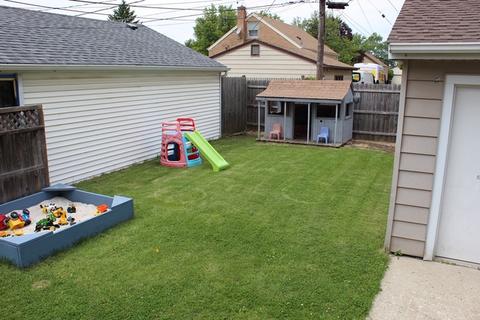 2201 Erika Dr, Broadview, IL 60155 photo 22