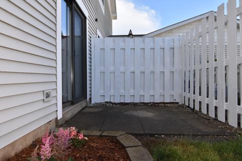 1635 Cornell Dr #1, Hoffman Estates, IL 60169 photo 14