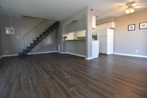 1635 Cornell Dr #1, Hoffman Estates, IL 60169 photo 2