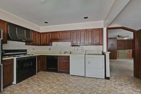 3719 Bluebird Ln, Rolling Meadows, IL 60008 photo 3
