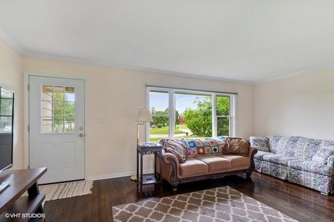 1314 Jasper Dr, Mchenry, IL 60051 photo 2