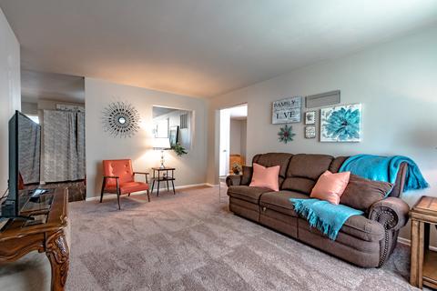 14515 Springfield Ave, Midlothian, IL 60445 photo 3